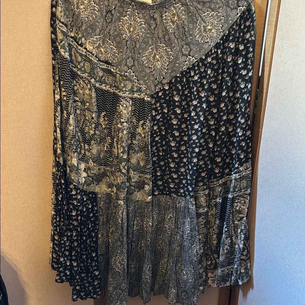 Carole Little peasant skirt 12